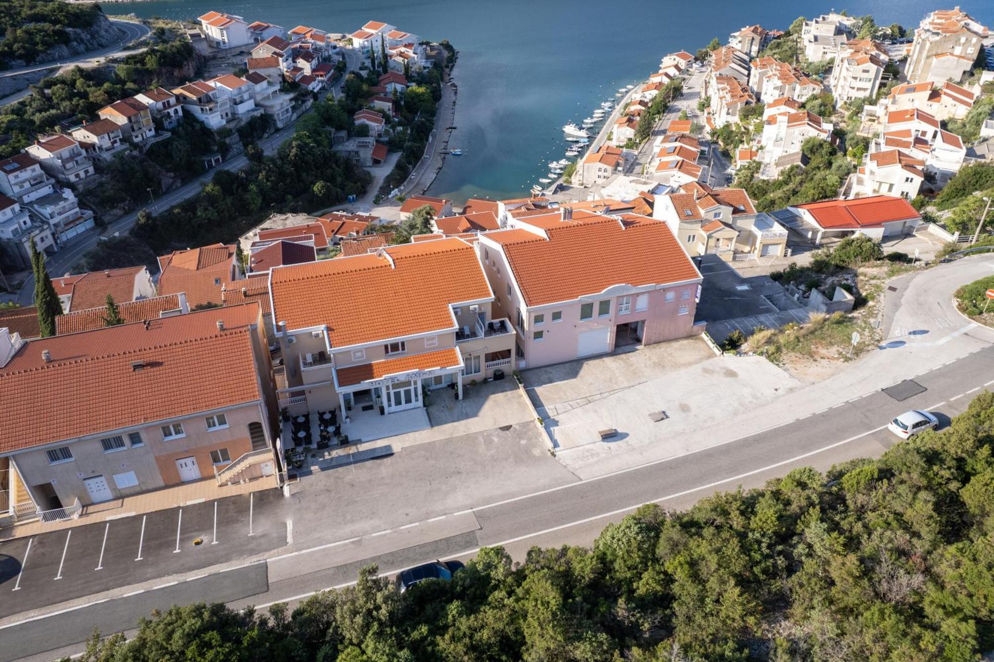 Hotel Ami - M Neum Exteriér fotografie