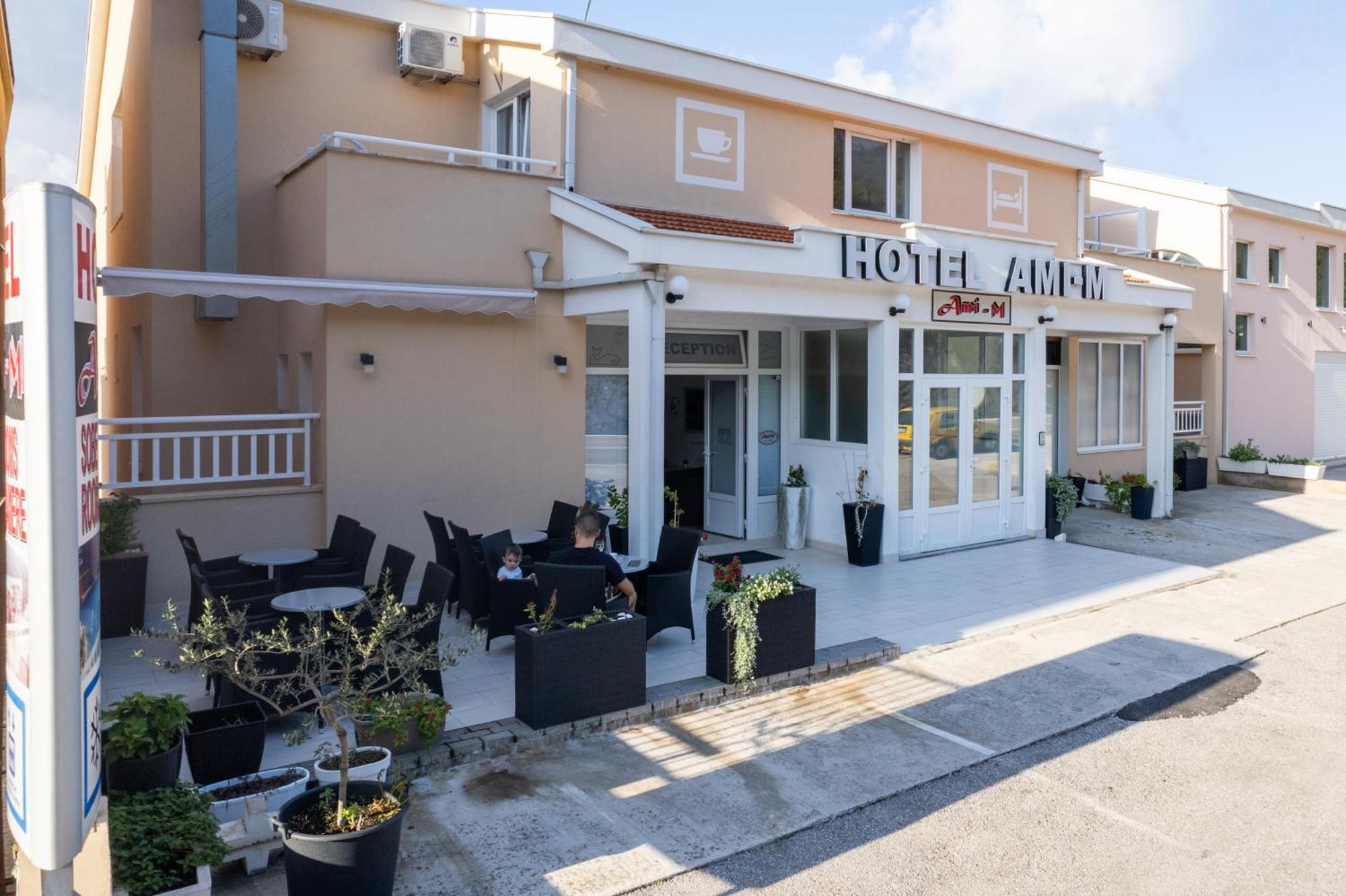 Hotel Ami - M Neum Exteriér fotografie